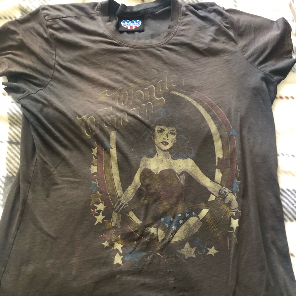 Wonder Women Graphic T-Shirt
